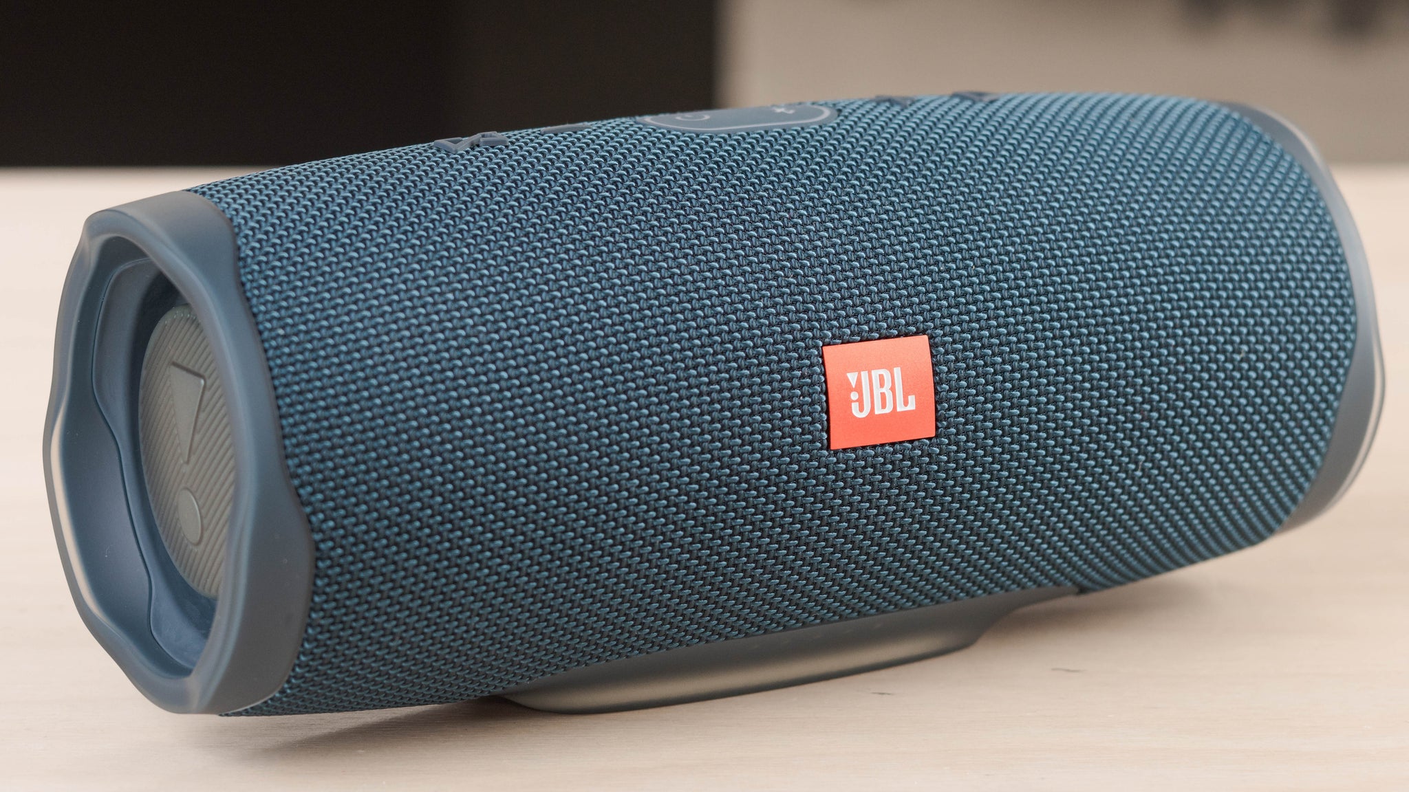 JBL Charge 4 ブラック ワイヤレススピーカー